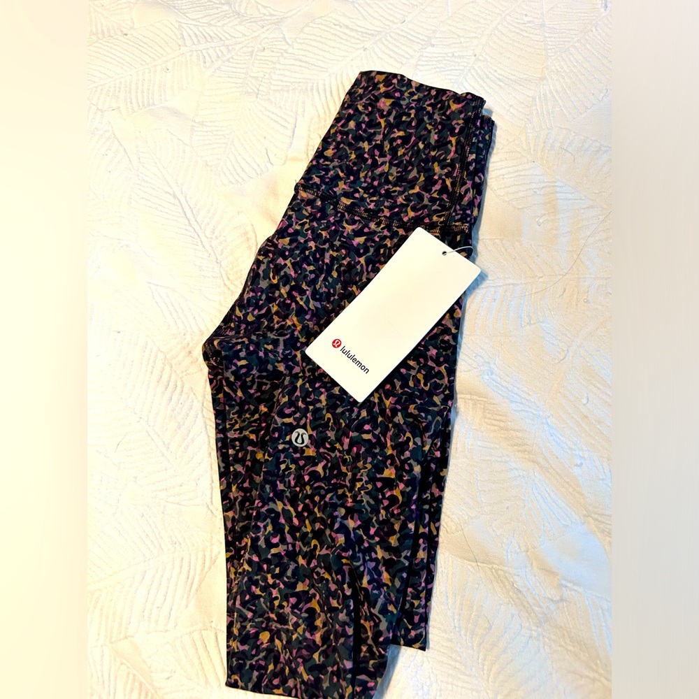 NWT Lululemon Wunder Tight